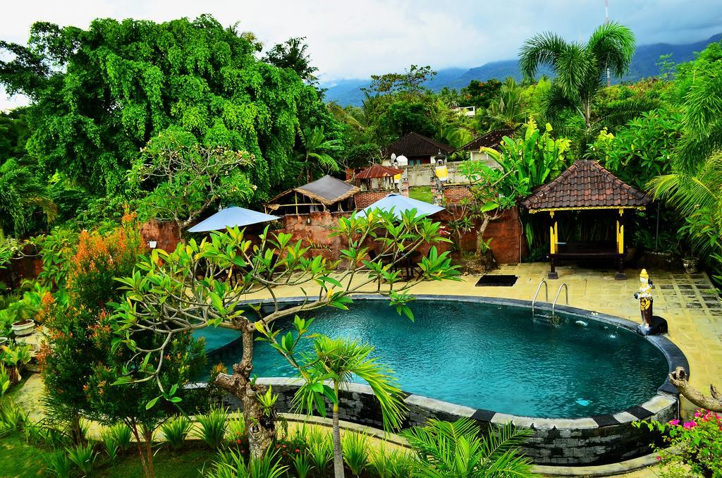 Pondok Wisata Sartaya 2 โลวินา ภายนอก รูปภาพ