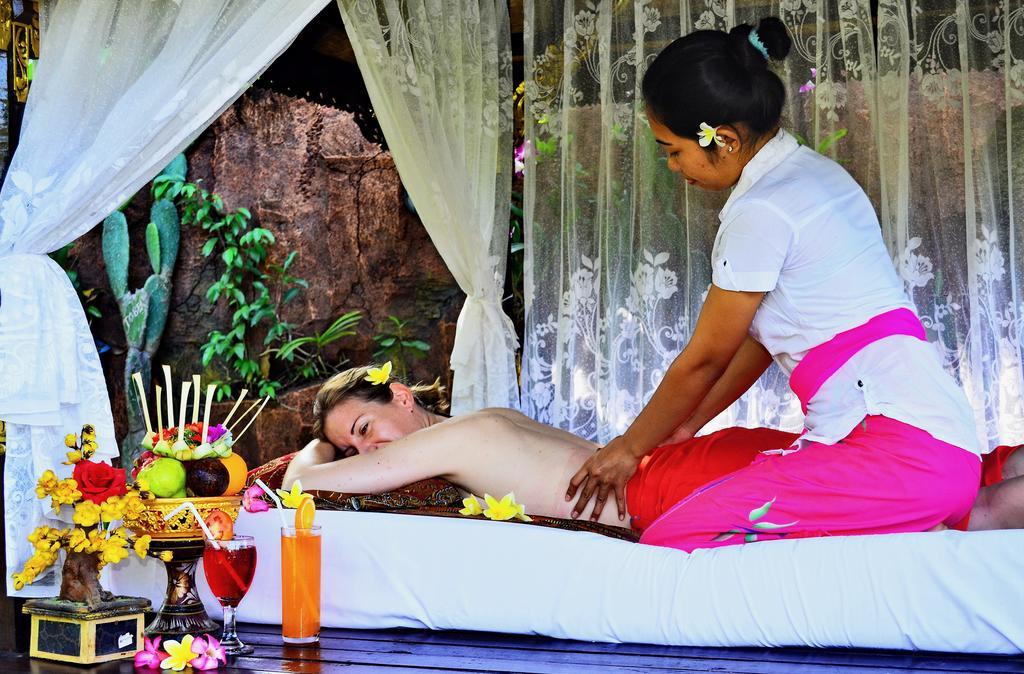 Pondok Wisata Sartaya 2 โลวินา ภายนอก รูปภาพ