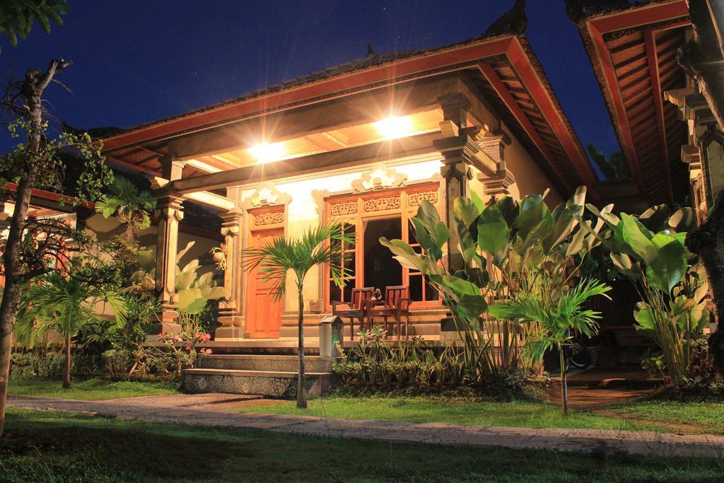 Pondok Wisata Sartaya 2 โลวินา ภายนอก รูปภาพ