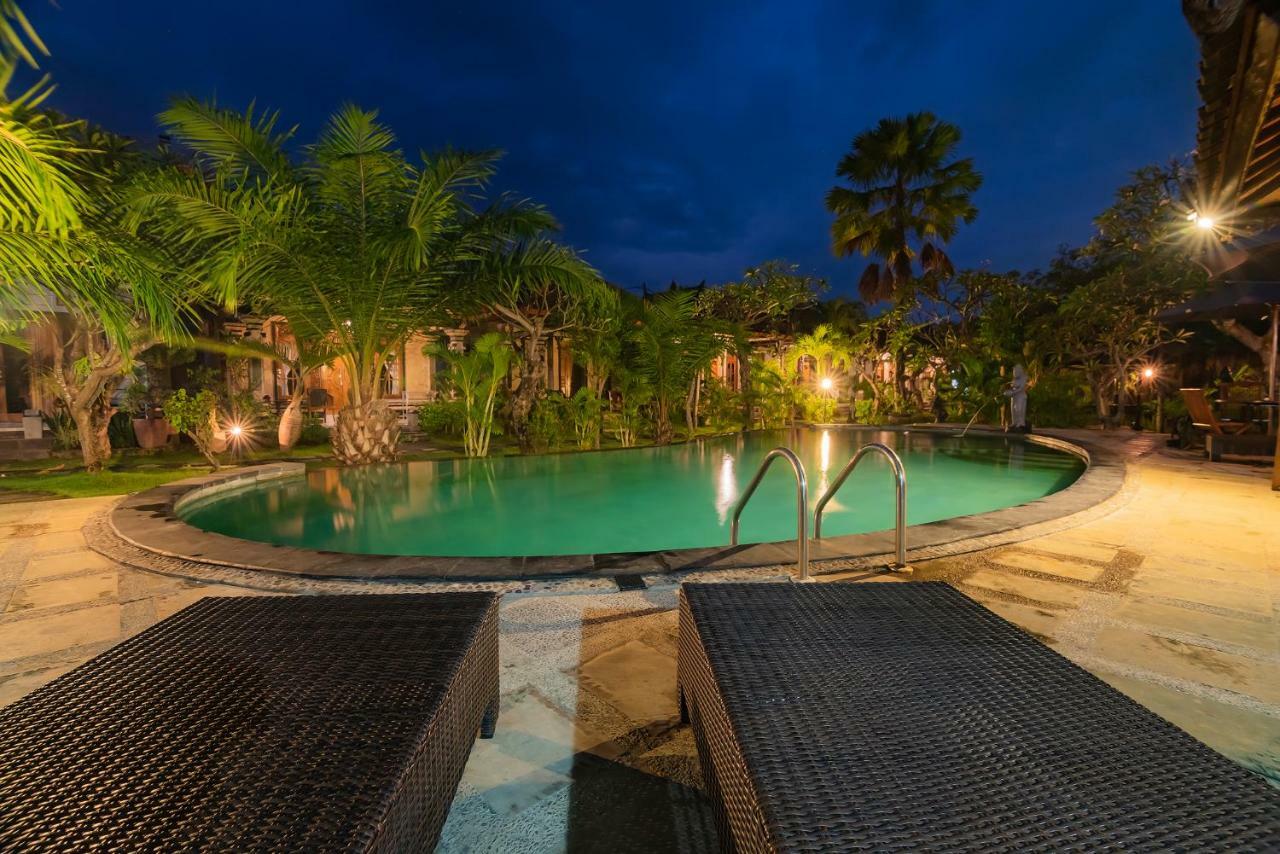 Pondok Wisata Sartaya 2 โลวินา ภายนอก รูปภาพ