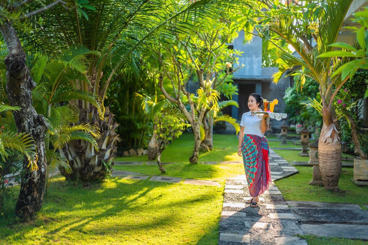 Pondok Wisata Sartaya 2 โลวินา ภายนอก รูปภาพ