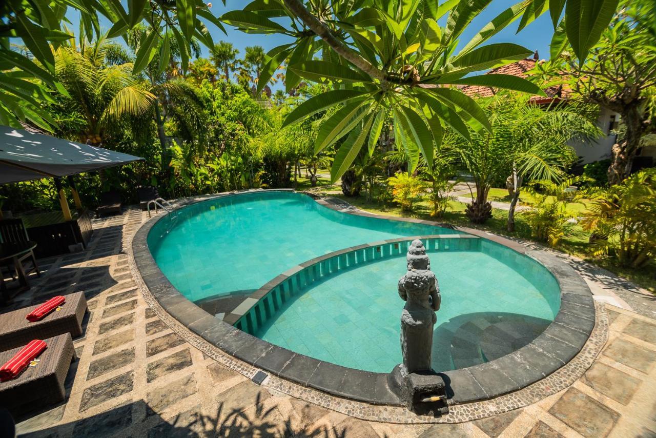 Pondok Wisata Sartaya 2 โลวินา ภายนอก รูปภาพ
