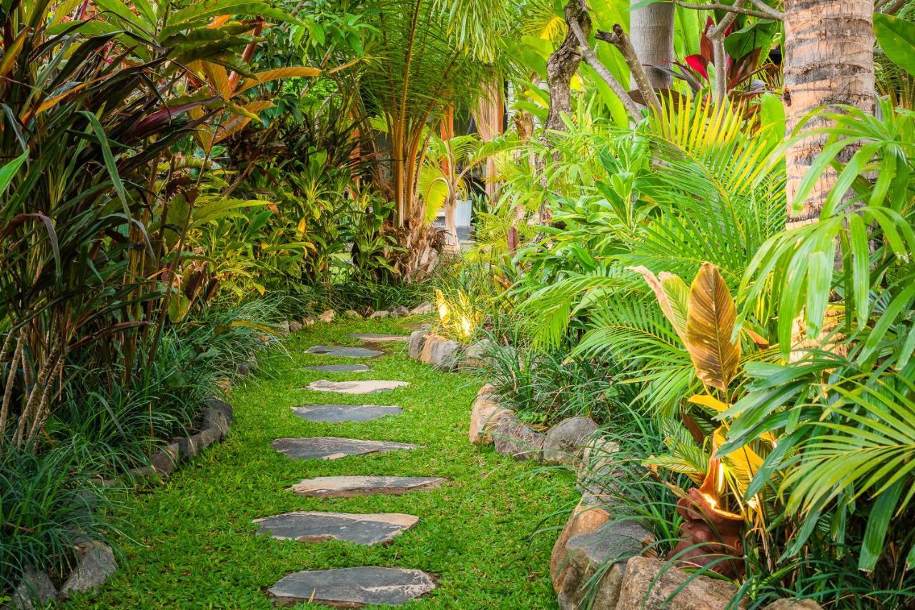 Pondok Wisata Sartaya 2 โลวินา ภายนอก รูปภาพ