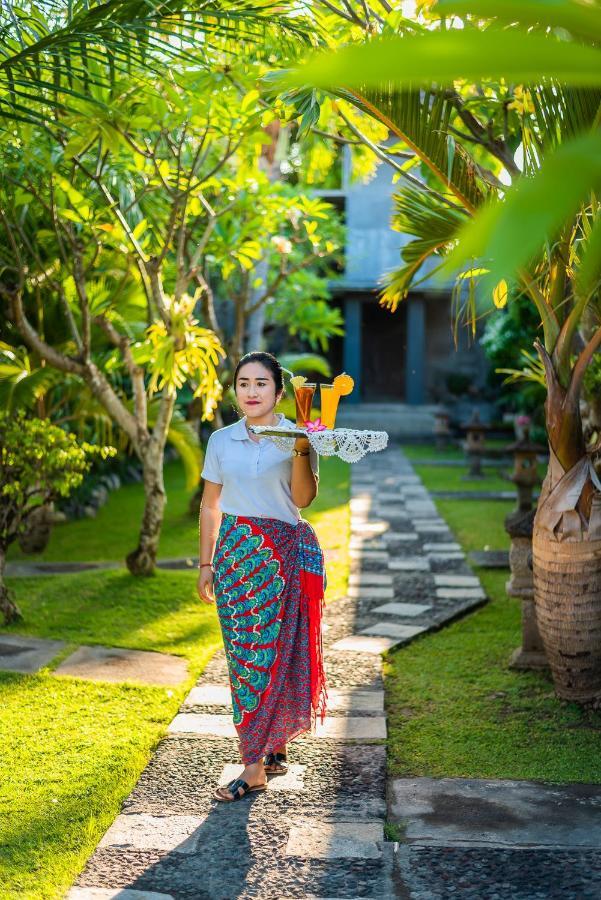 Pondok Wisata Sartaya 2 โลวินา ภายนอก รูปภาพ