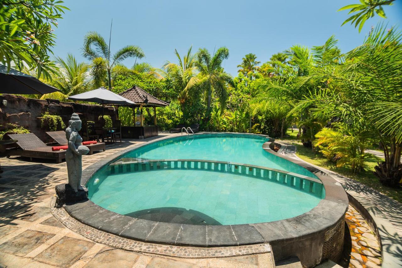 Pondok Wisata Sartaya 2 โลวินา ภายนอก รูปภาพ